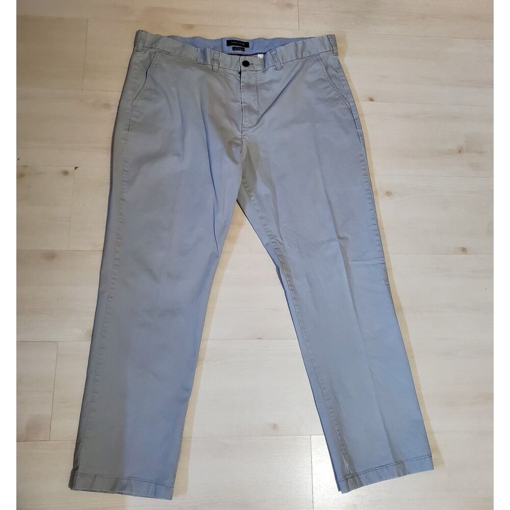 Tommy Hilfiger Custom Fit Gray Chino Flat Front Stretch Pants Size 42x32